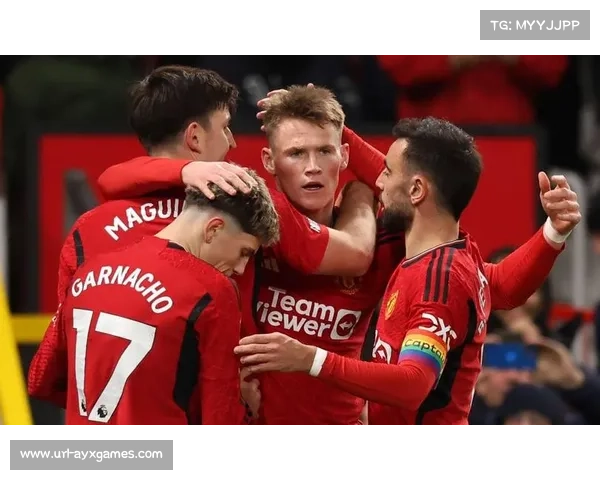 曼联主场开局迅猛,B费头球领衔进攻展开 曼联主场开局迅猛,B费头球领衔进攻展开